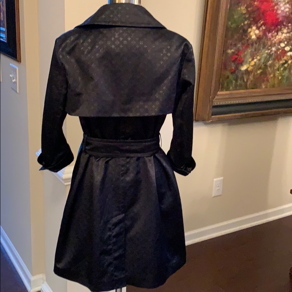 Stunning Louis Vuitton evening trench coat - Picture 3 of 8